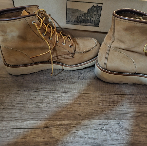 Red Wing Women's Boots. Hazel Size 7 - Picture 4 of 7